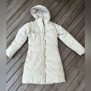Cream Winter Northface long puffer jacket